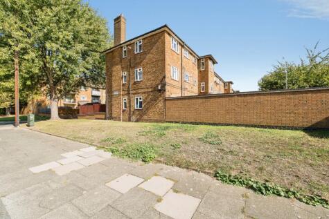 Broxburn Drive, South Ockendon, Essex, RM15