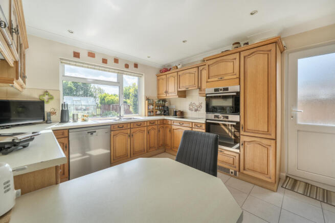Broad Town, swindon, SN4 photo 4