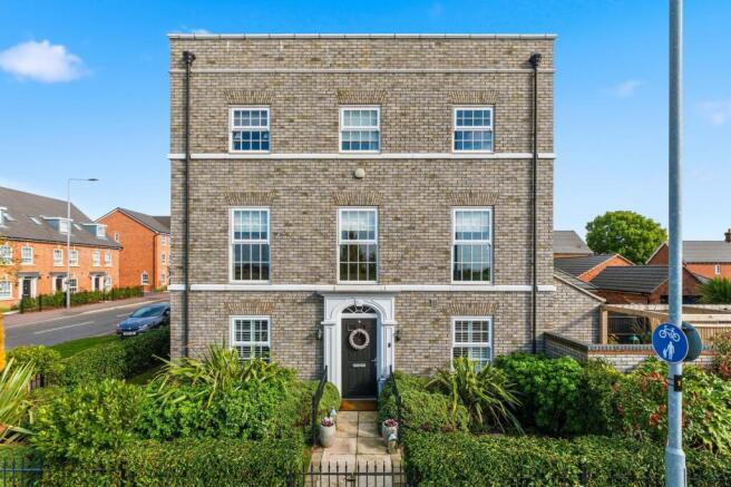 3-bed detached on Tweed Street, Lubbesthorpe, LE19, £430,000