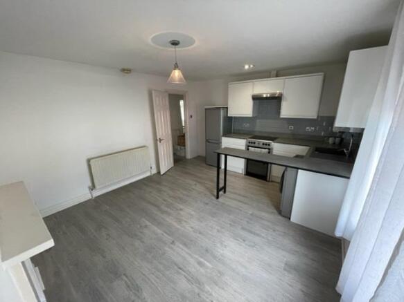 Kitchen 3.jpg