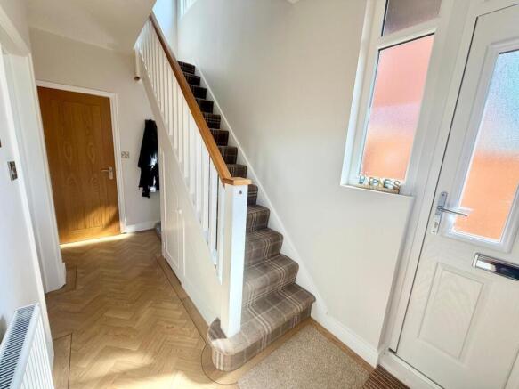 3 bed Semi-Detached for sale Image 4