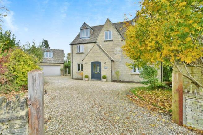 Cotswold stone wall entrance