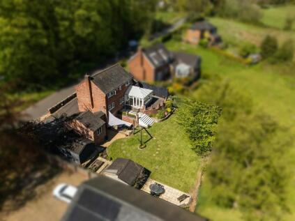 Micklea Lane, Longsdon, ST9 9QA