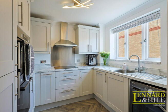 Welling Road, Beachamp Gate, Orsett, RM16 3DF photo 4