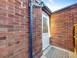 46, The Drive, Rochford SS4 1QE