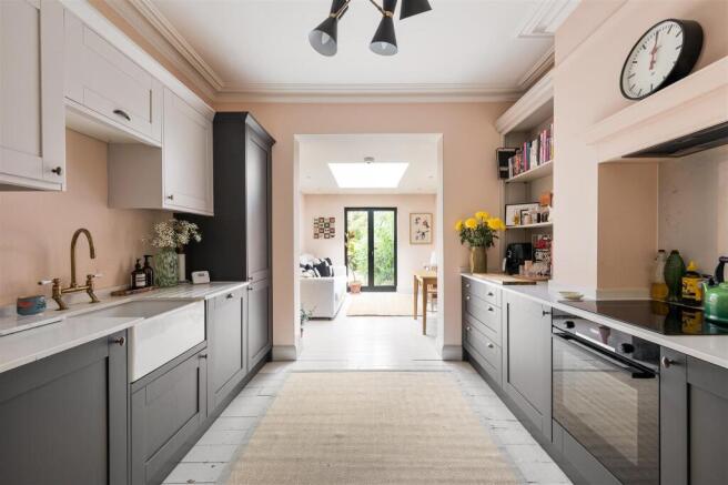 Beech Hall Road, E4