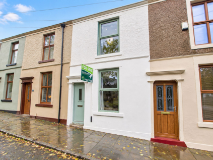 Baynes Street, Hoddlesden, BB3