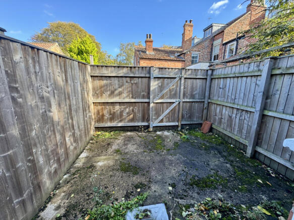 2 bed Terraced for sale Image 10
