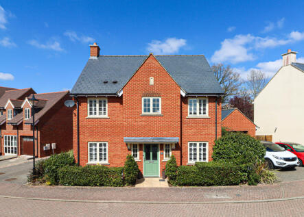 Bell Farm Close, Studham, Dunstable, LU6