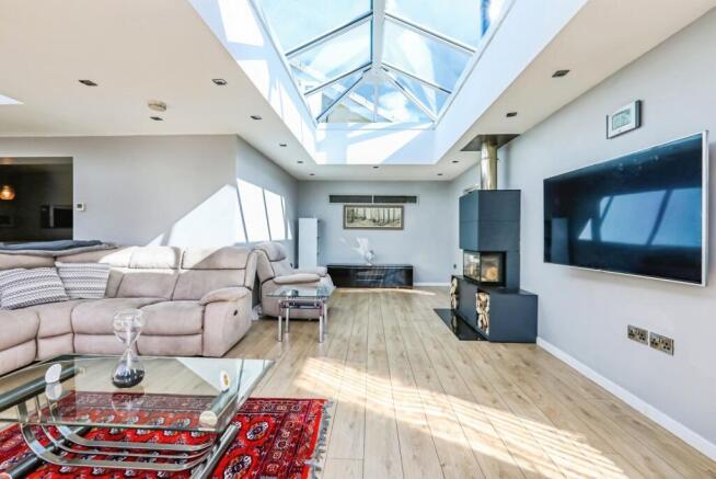 3 bed Bungalow for sale Image 5