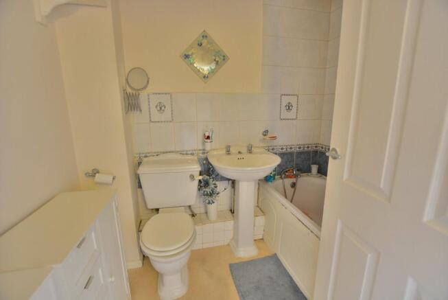 Photo 8
