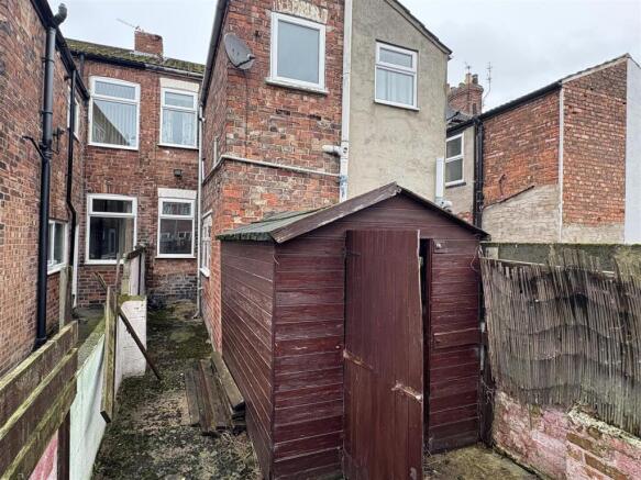 2 bed Terraced for sale Image 10