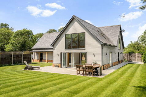 Howe Green, Bishop's Stortford, CM22 7UF