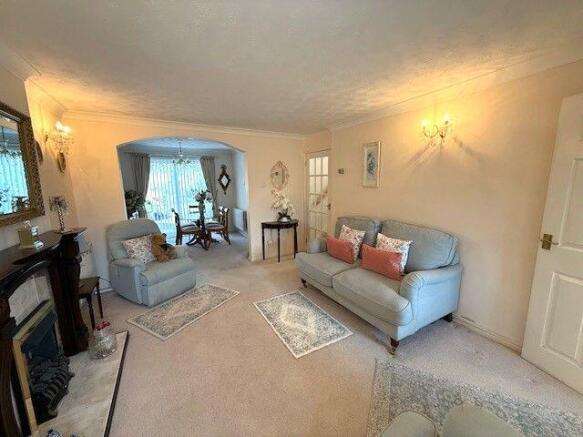 Oakpits Way, Rushden photo 4