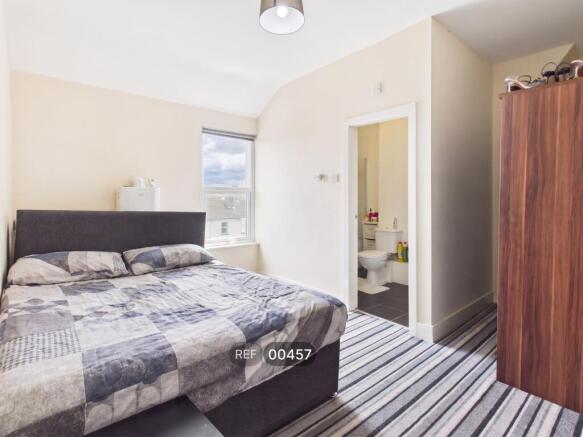 1 bed Apartment to rent Image 7