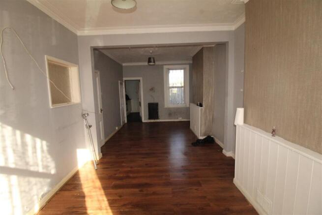 Lounge/Dining Room
