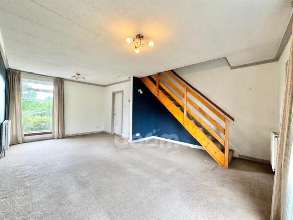 Dipple Court, Kilbirnie lounge pic