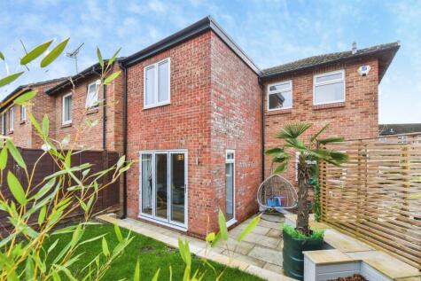 Ludlow Close, Westbury