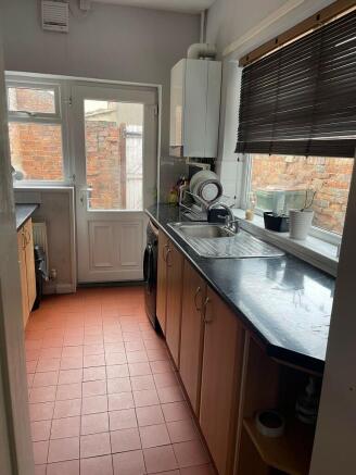 4 bed Terraced to rent Image 4