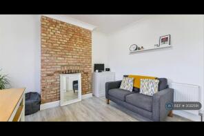 Flat 3, Merton Mansions, Bushey Road, Raynes Park, London SW20 8DQ