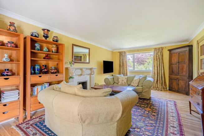 4 bed Detached for sale Image 5
