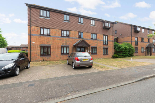 1 Bedroom Flat for Sale in Crayford