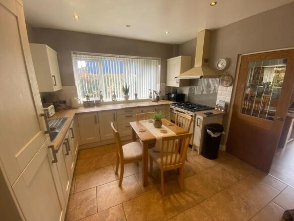 3 bed Detached for sale Image 4