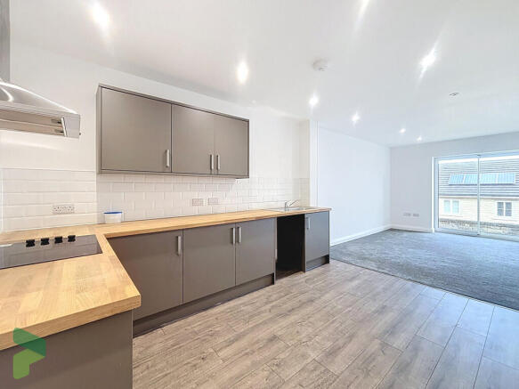 Fitted kitchen op...