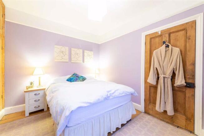 BEDROOM 1 (Rear)