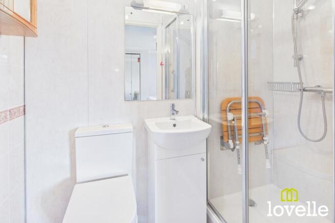 2 bed Flat for sale Image 11