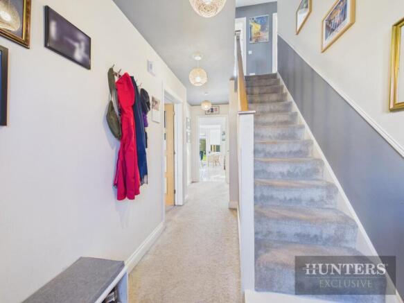 4 bed Detached for sale Image 10