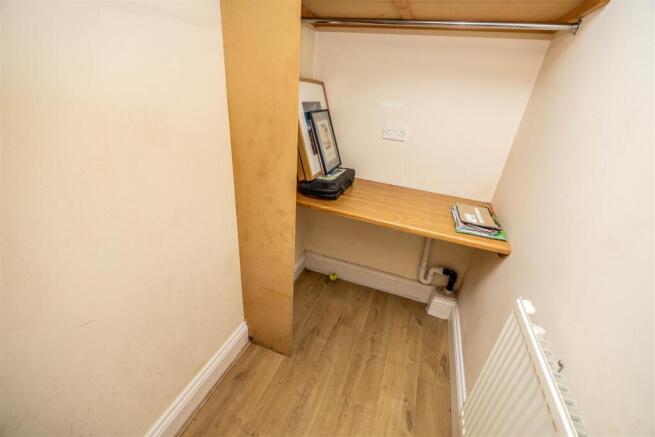 2 bed Apartment for sale Image 8