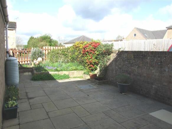 Photo 10