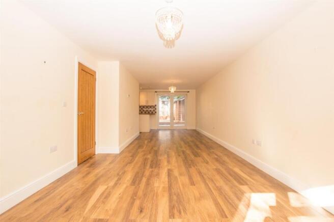 Lounge/ Dining Room