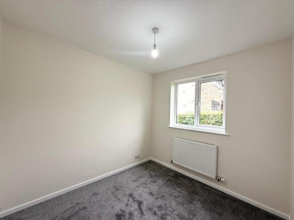 2 bed Flat to rent Image 4