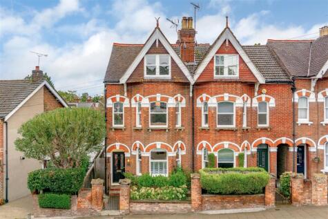 Hurst Road, Horsham