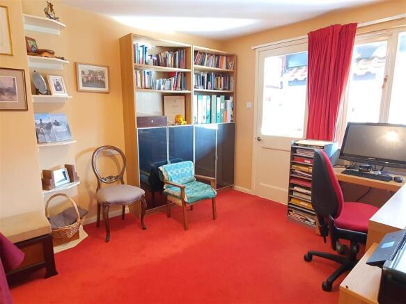 Photo 12