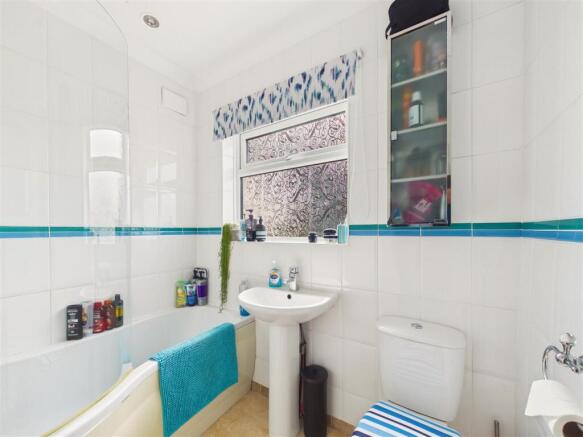 3 bed Semi-Detached for sale Image 11