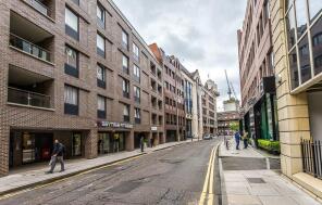 Flat 7, 20 Lattice House, Alie Street, London E1 8GZ