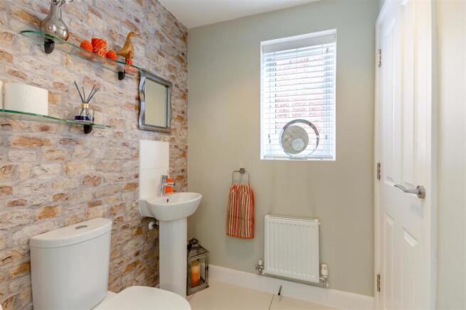 8690582-interior20.jpg