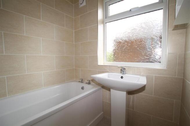 2 bed Apartment for sale Image 12