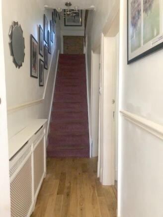 4 bed House for sale Image 7