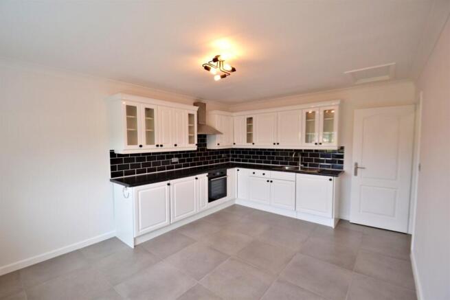Kitchen/ Dining Room