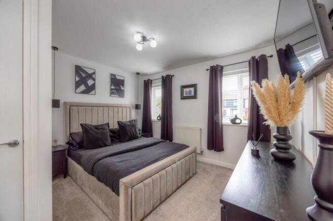 3 bed Town House for sale Image 11