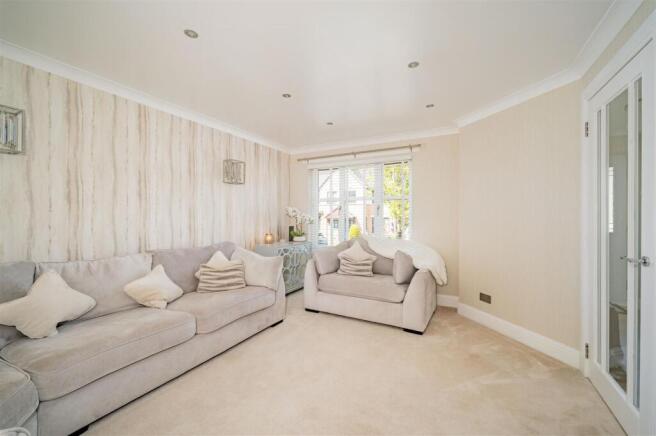 10 Carnbane Drive BF-2.jpg