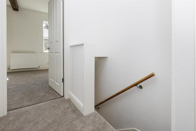 2 bed Terraced for sale Image 11
