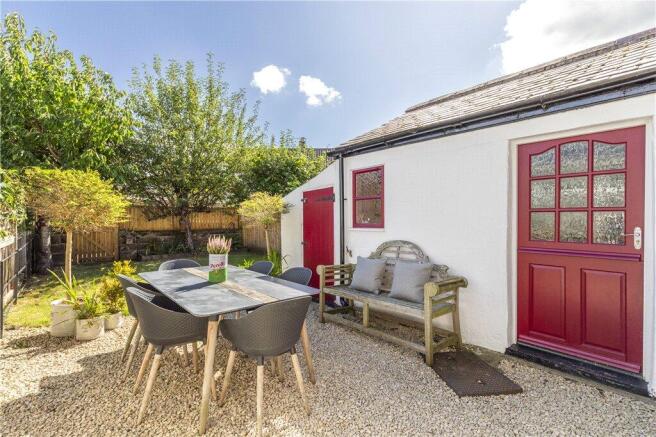 Al Fresco Dining