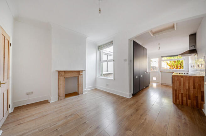 1394786-5-69453c7...