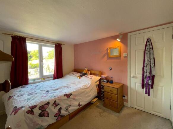 2 bed House for sale Image 7