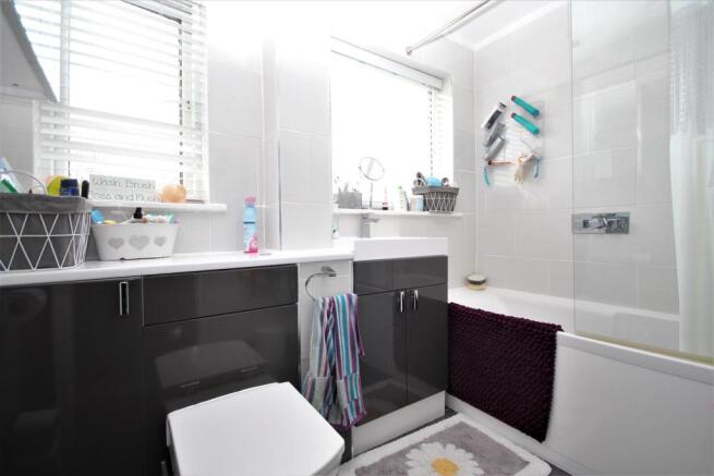Family Bathroom.JPG